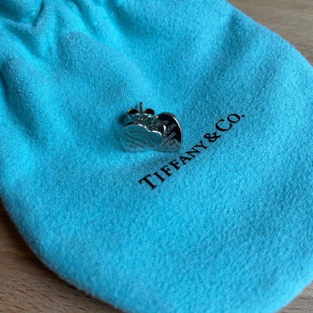 Tiffany & Co Return to Tiffany Heart stud earrings in silver (discontinued)